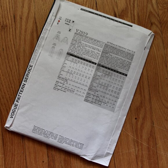 Vintage Vogue Anne Klein Patterns - Picture 7 of 9